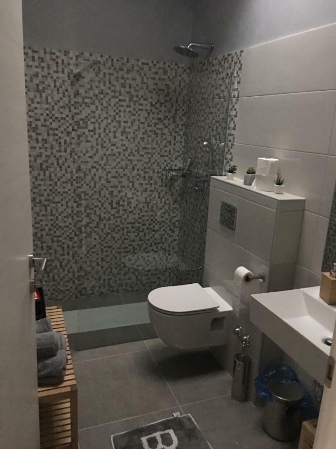 Studio Apartman Dado Apartment Bale Exterior photo